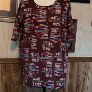 📚HTF :LuLaRoe (Irma )book print size small